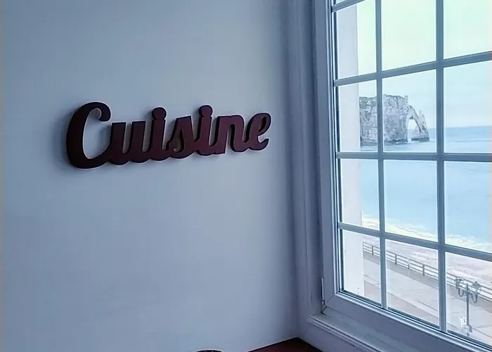 The View 120m2 Panoramic View Private Garage * 埃特勒塔